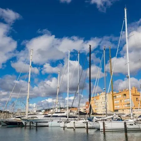 Cap D'agde : T2 Spacieux, Parking, Balcon, Piscine, Proche Commerces Et - Fr-1-723-19 Apartment *