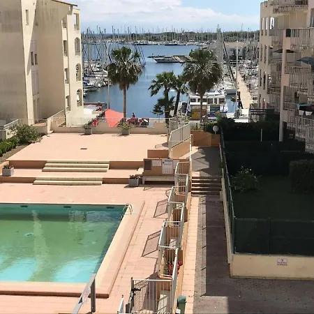 Cap D'agde : T2 Spacieux, Parking, Balcon, Piscine, Proche Commerces Et - Fr-1-723-19